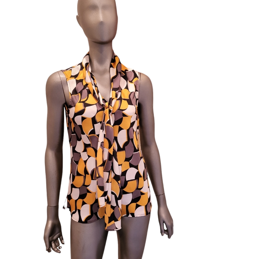 23. Nine West Sleeveless Blouse Size Medium